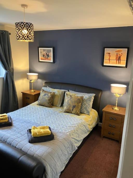 Ogilvie Lodge Llandudno Junction Bagian luar foto