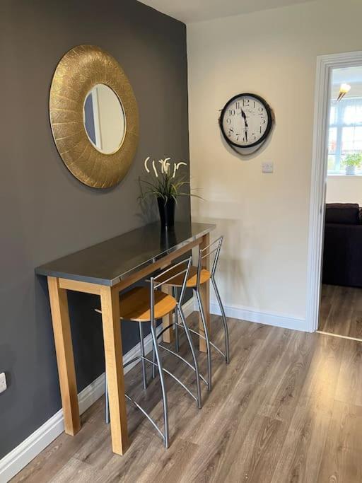 Ogilvie Lodge Llandudno Junction Bagian luar foto